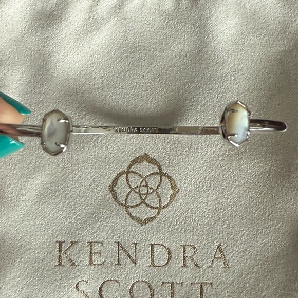 Kendra Scott Edie Cuff Bracelet Silver tone with Opal stones - Picture 2 of 5